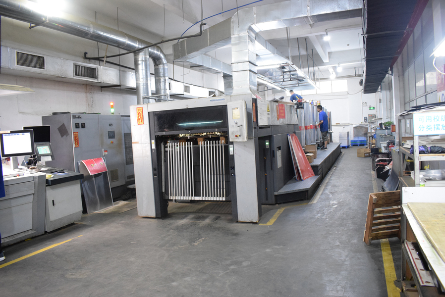 GUANGZHOU YM PACKAGE PRODUCTS CO.,LTD. linha de produção do fabricante