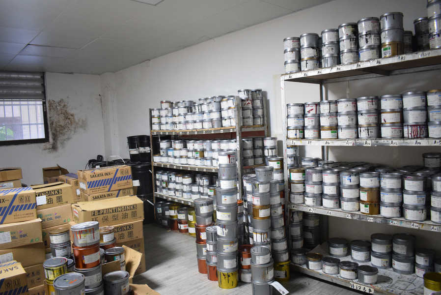 GUANGZHOU YM PACKAGE PRODUCTS CO.,LTD. linha de produção do fabricante