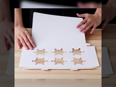 Caixas de bolinhos personalizadas.